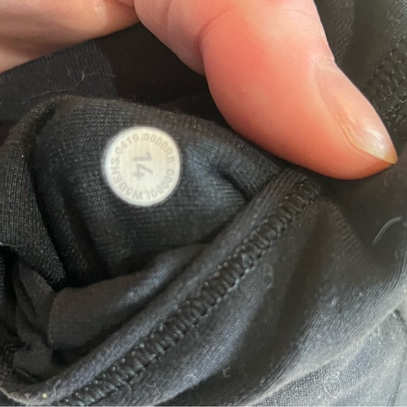 lululemon athletica Black Leggings Size 14 - Picture 3 of 4